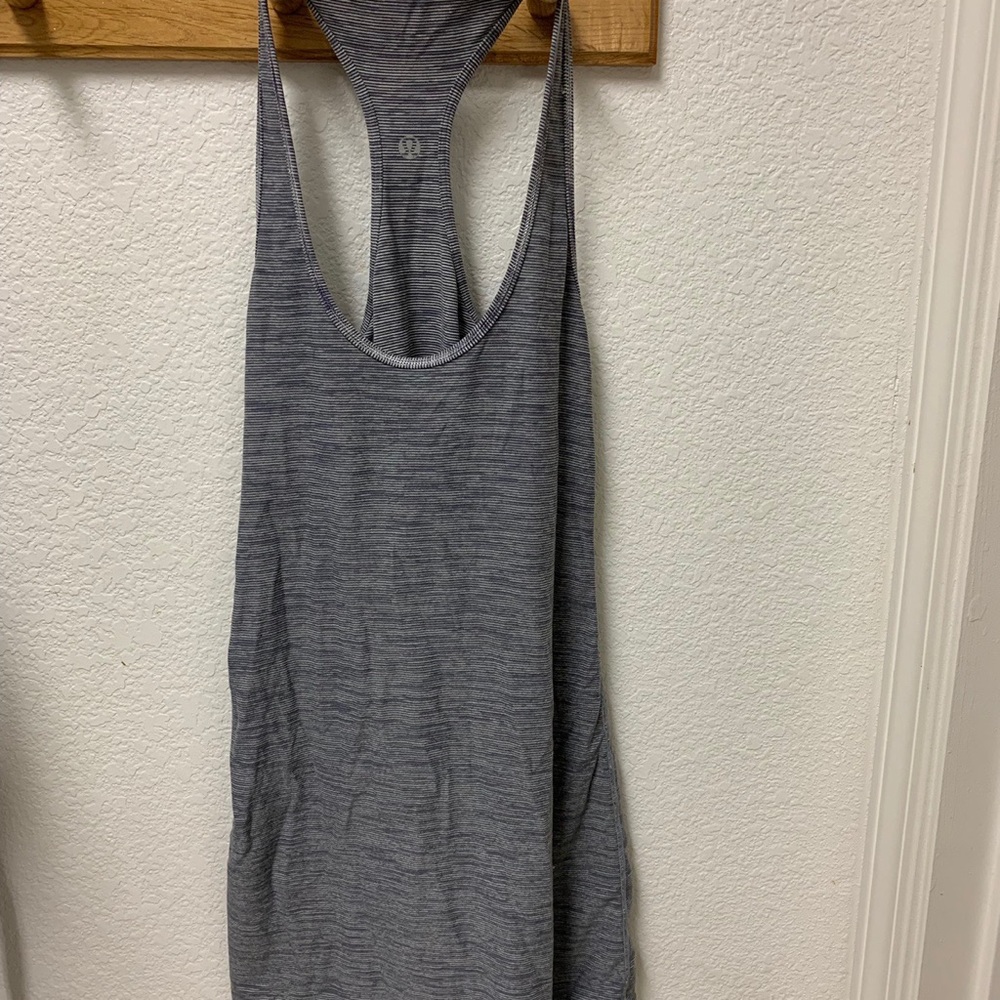 Lululemon tank top